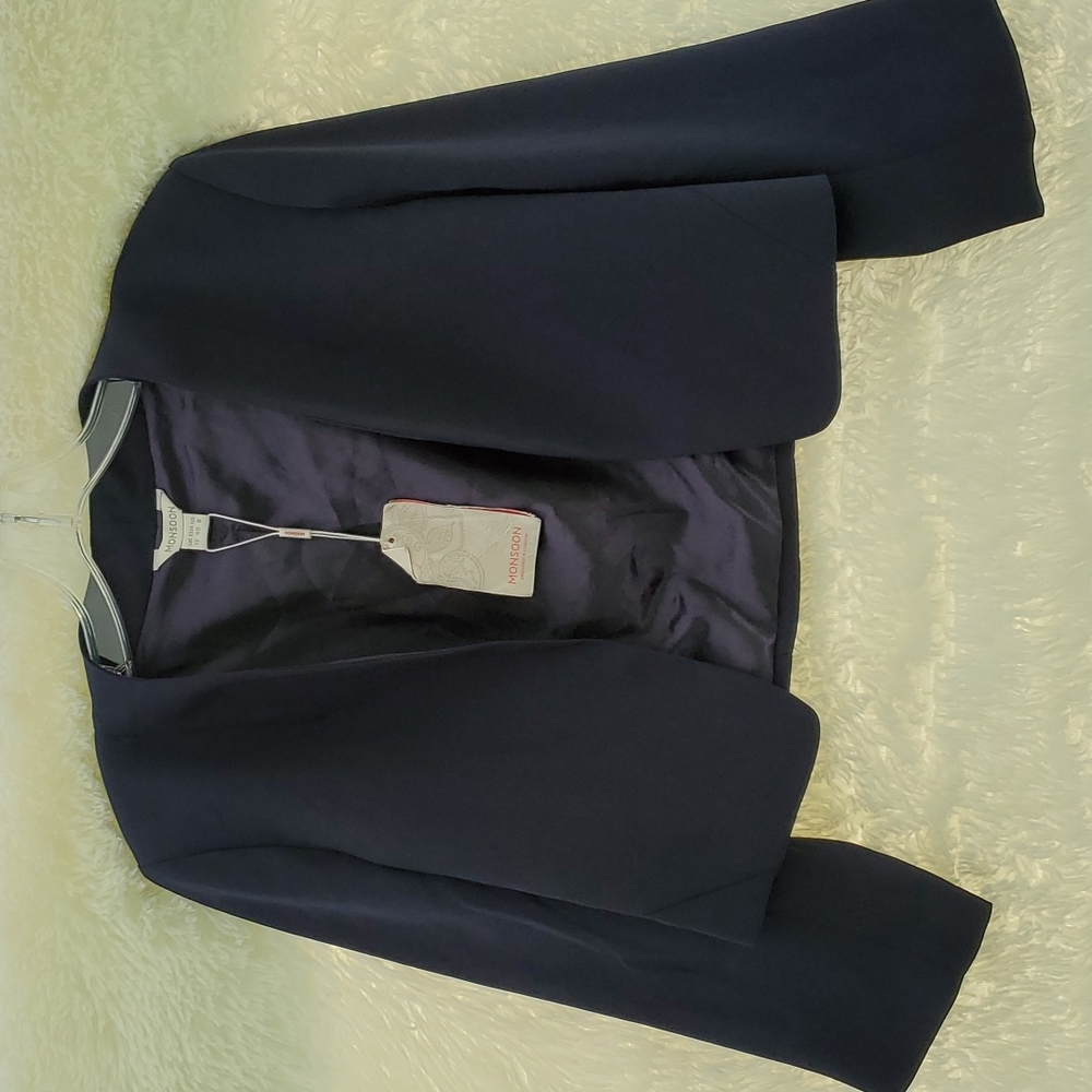 NWT MONSOON WOMENS SIZE 8 CROPPED BLAZER / SUMMER JACKET .